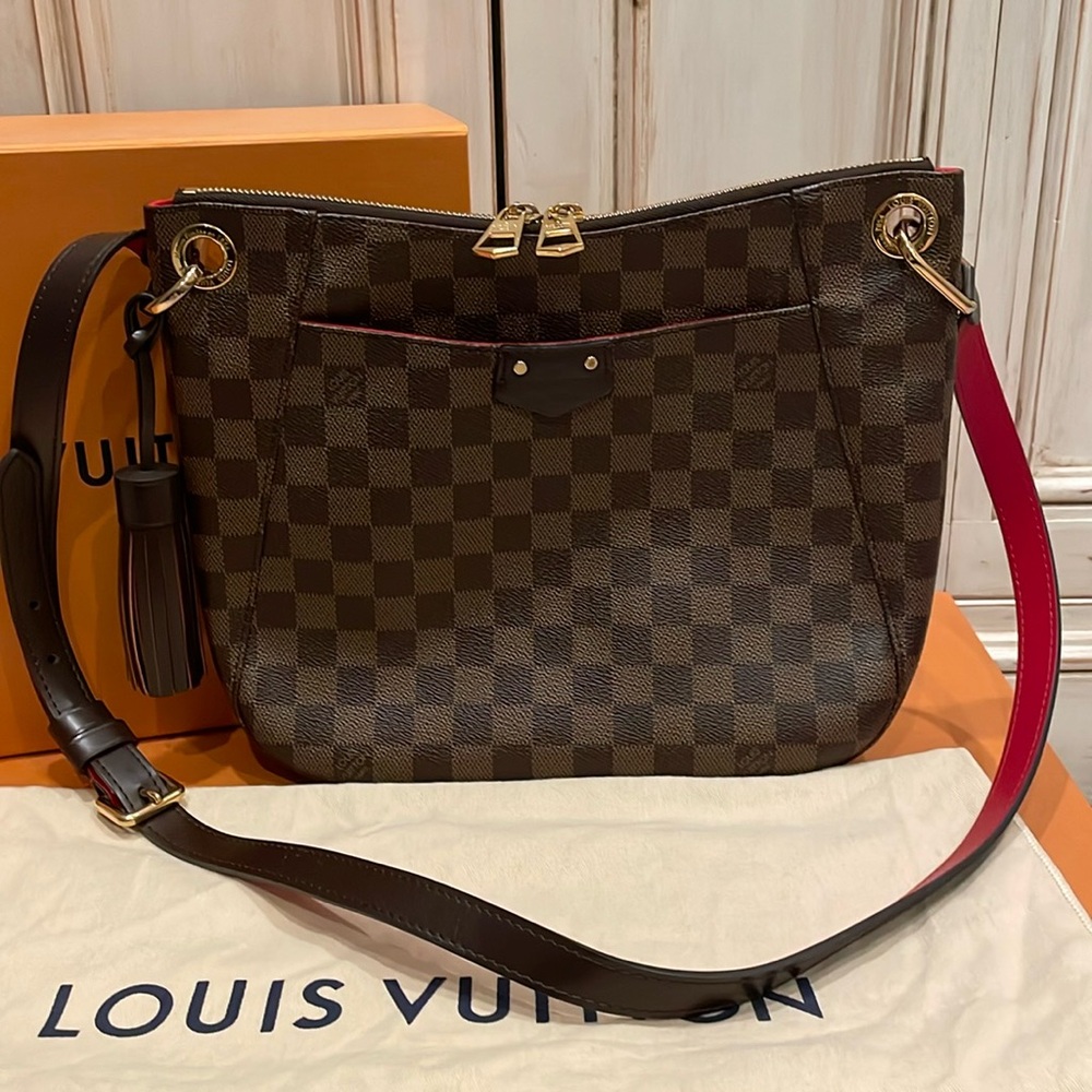 Louis Vuitton Crossbody